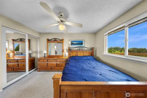 4930 72nd Drive NE Marysville WA 98270