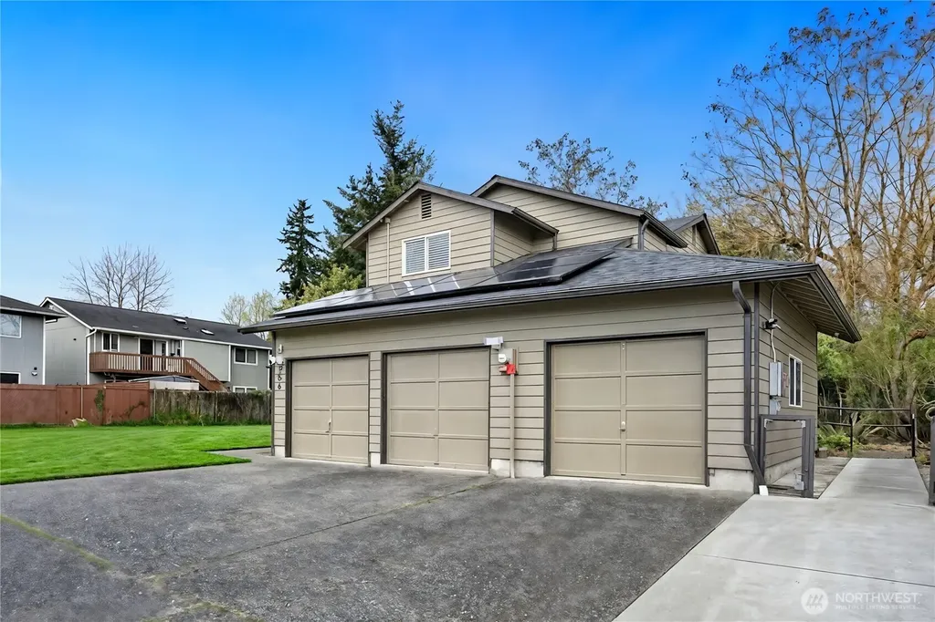 206 W Marilyn Avenue Everett WA 98204