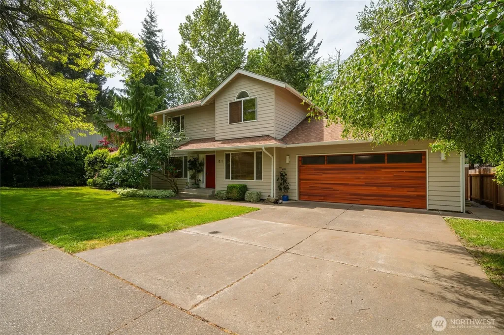 1311 Clearbrook Drive Bellingham WA 98229