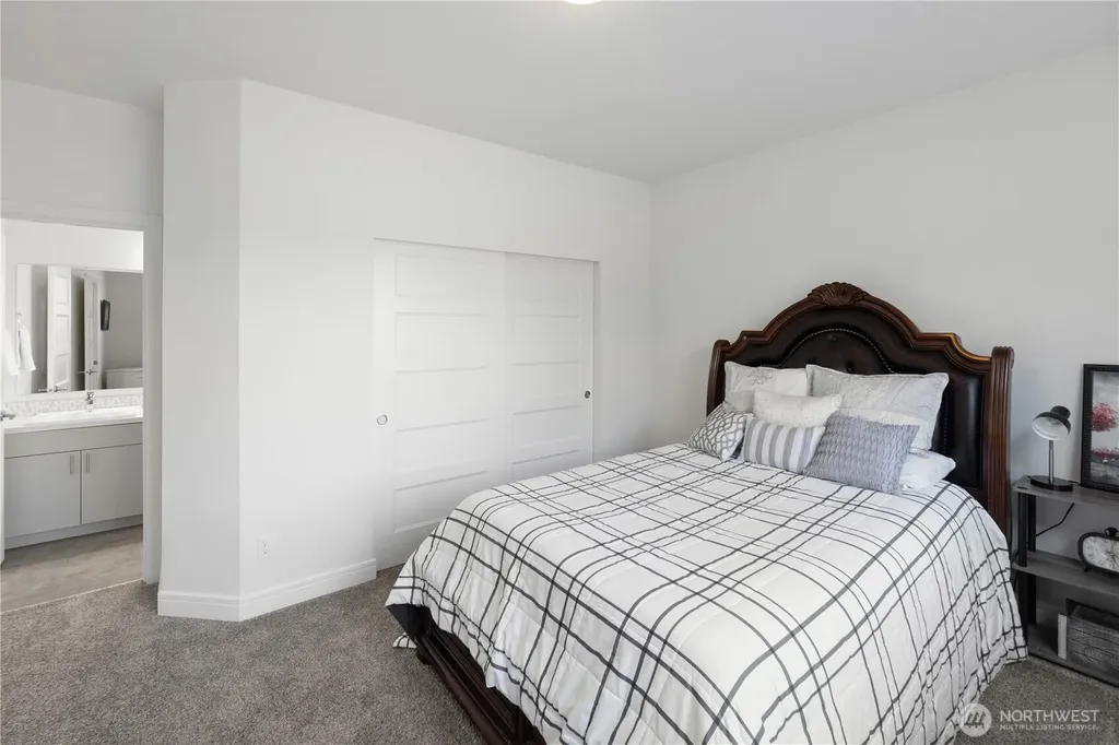 23107 70th Street E Buckley WA 98321