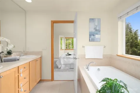 12955 NE 204th Place Woodinville WA 98072