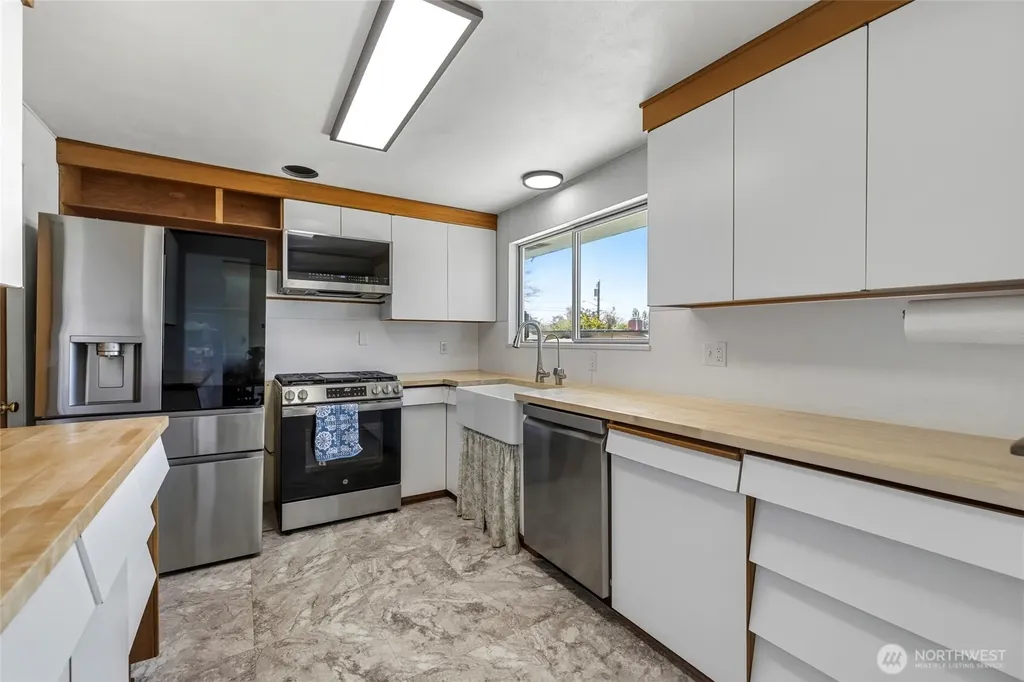 471 SE Glencoe Street Oak Harbor WA 98277