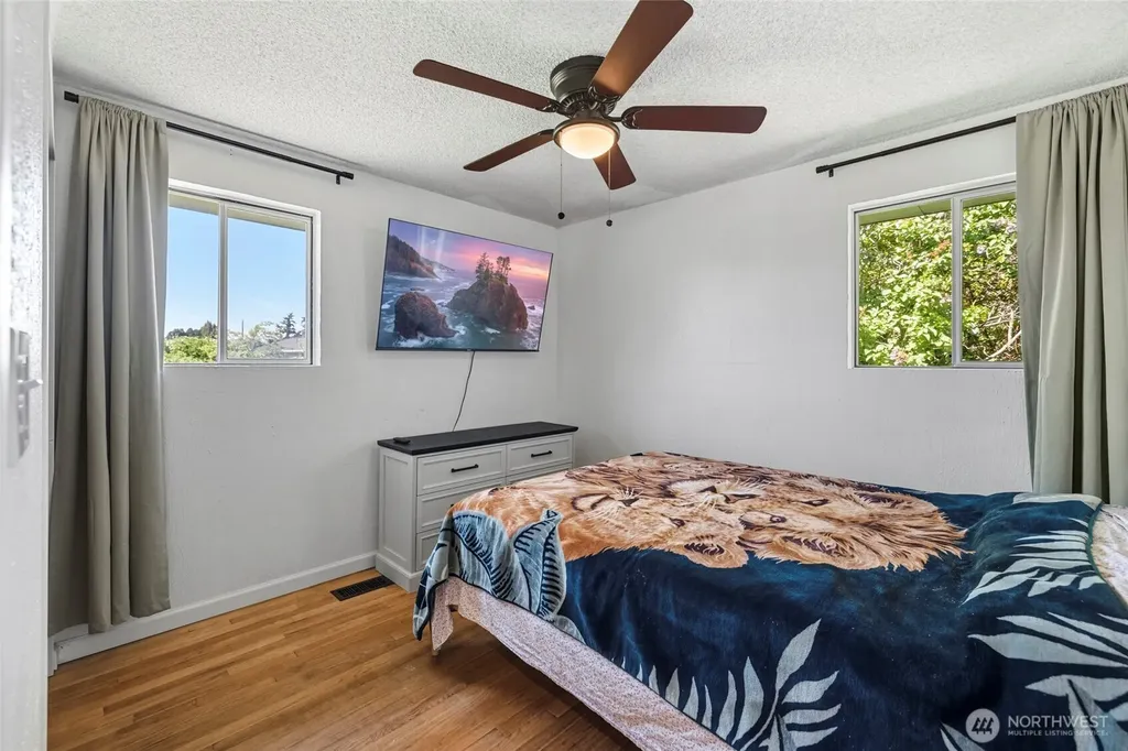 471 SE Glencoe Street Oak Harbor WA 98277