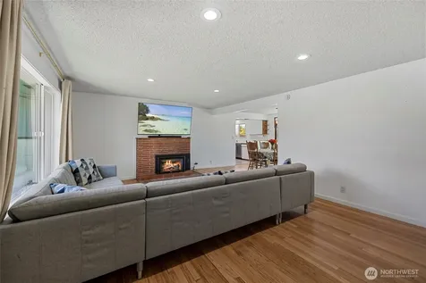 471 SE Glencoe Street Oak Harbor WA 98277