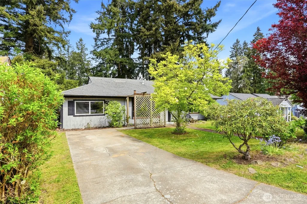 5705 238th Street SW Mountlake Terrace WA 98043