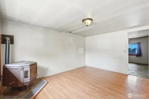 5705 238th Street SW Mountlake Terrace WA 98043