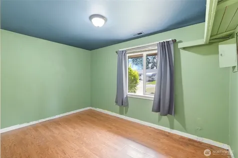5705 238th Street SW Mountlake Terrace WA 98043