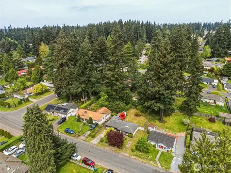 5705 238th Street SW Mountlake Terrace WA 98043