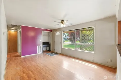 5705 238th Street SW Mountlake Terrace WA 98043