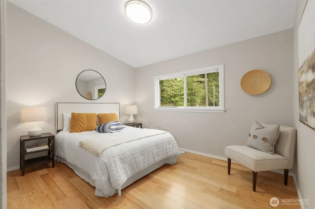 14009 13th Avenue SW Burien WA 98166