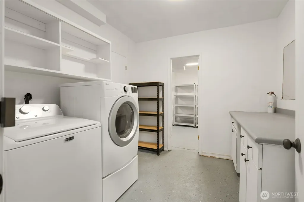 14009 13th Avenue SW Burien WA 98166