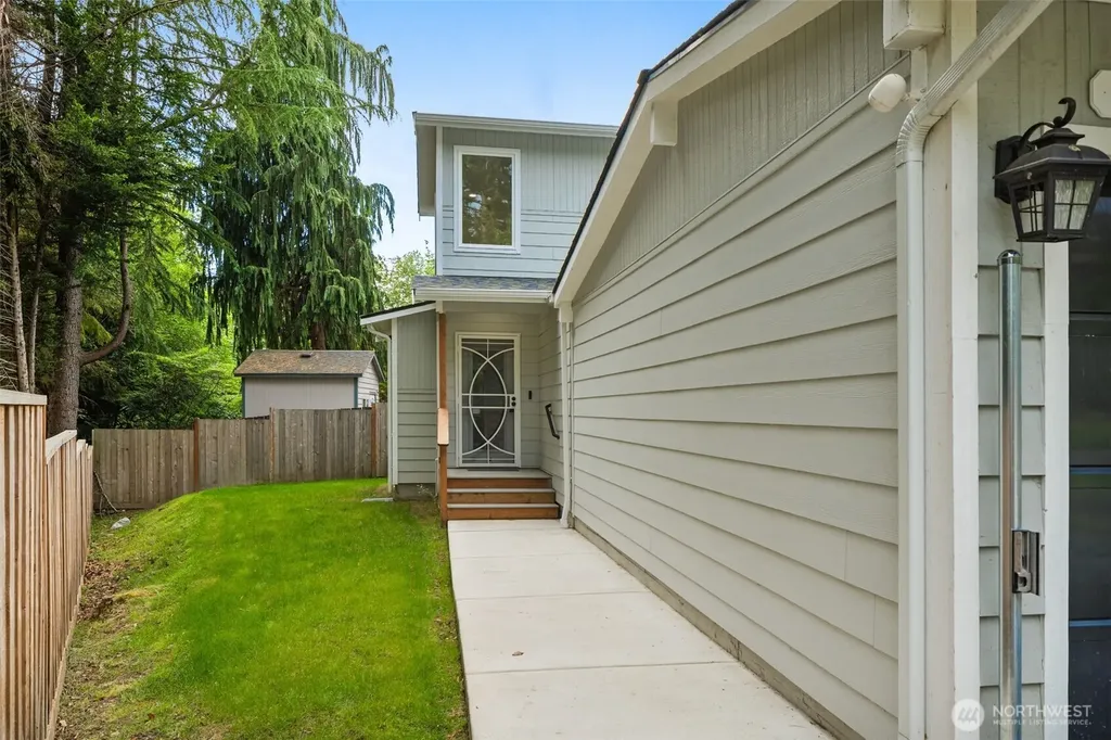 14009 13th Avenue SW Burien WA 98166