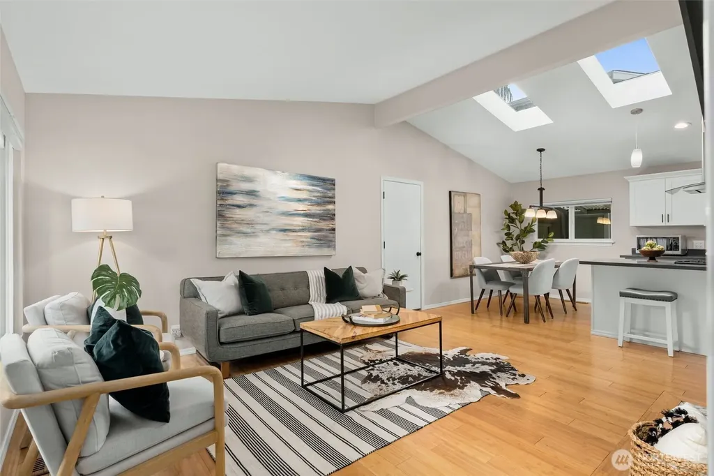 14009 13th Avenue SW Burien WA 98166