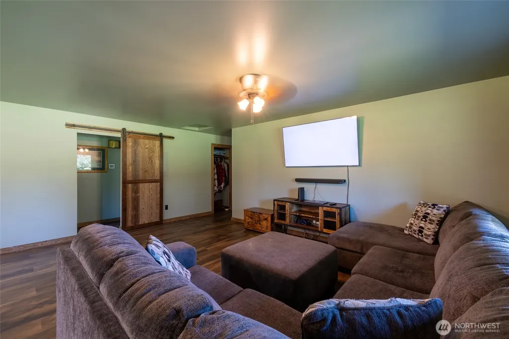 3452 State Route 508 Onalaska WA 98570