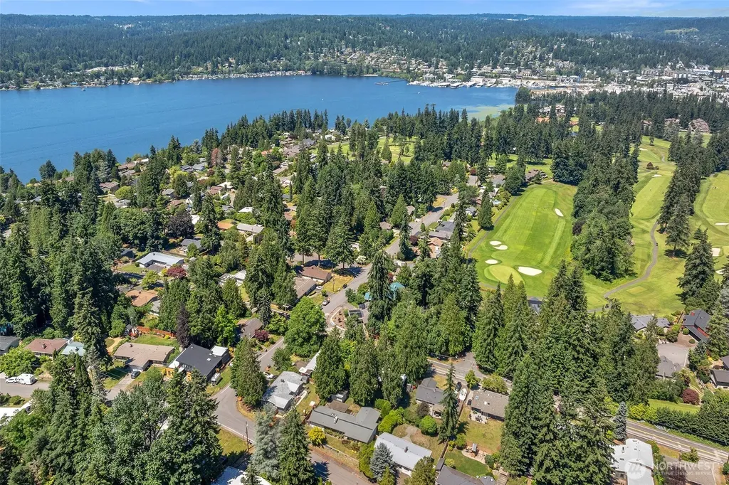 6505 NE Arrowhead Drive Kenmore WA 98028