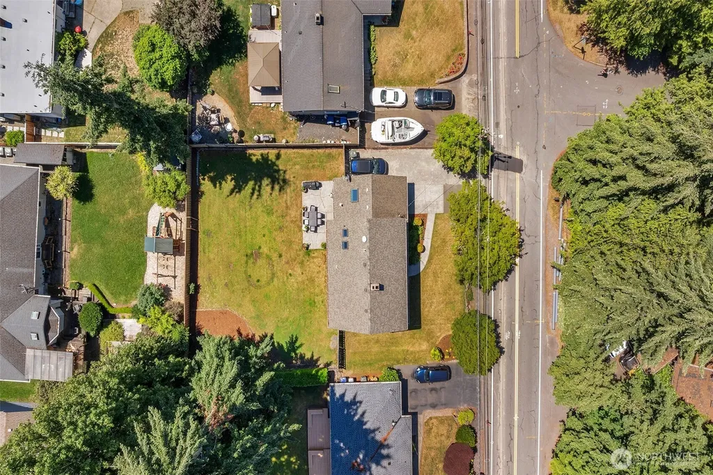 6505 NE Arrowhead Drive Kenmore WA 98028