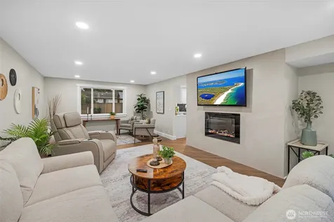 6505 NE Arrowhead Drive Kenmore WA 98028