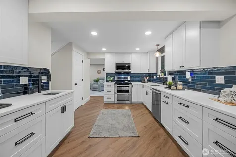 6505 NE Arrowhead Drive Kenmore WA 98028