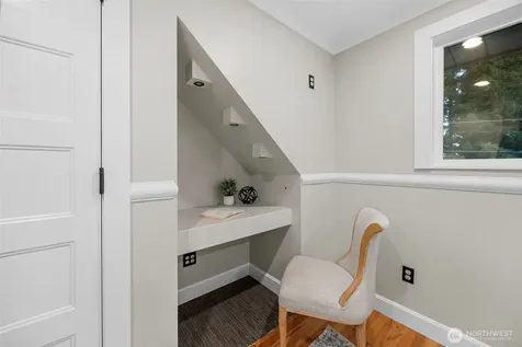 6505 NE Arrowhead Drive Kenmore WA 98028