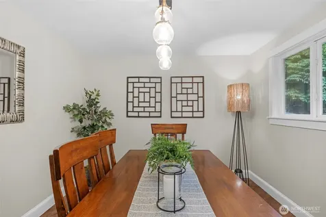 6505 NE Arrowhead Drive Kenmore WA 98028