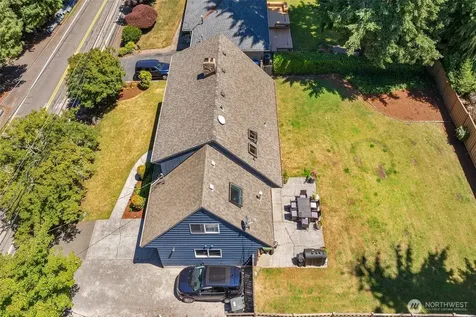 6505 NE Arrowhead Drive Kenmore WA 98028