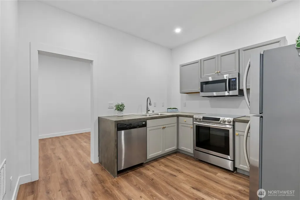 6 Green Hill Road Bellingham WA 98229