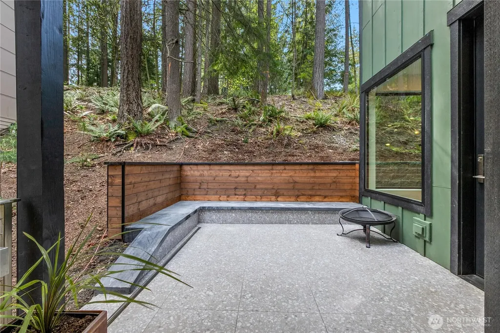6 Green Hill Road Bellingham WA 98229