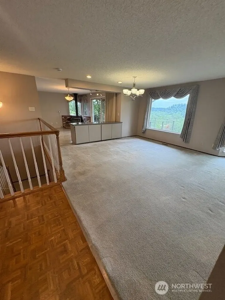 2540 Forest Ridge Drive SE Auburn WA 98002