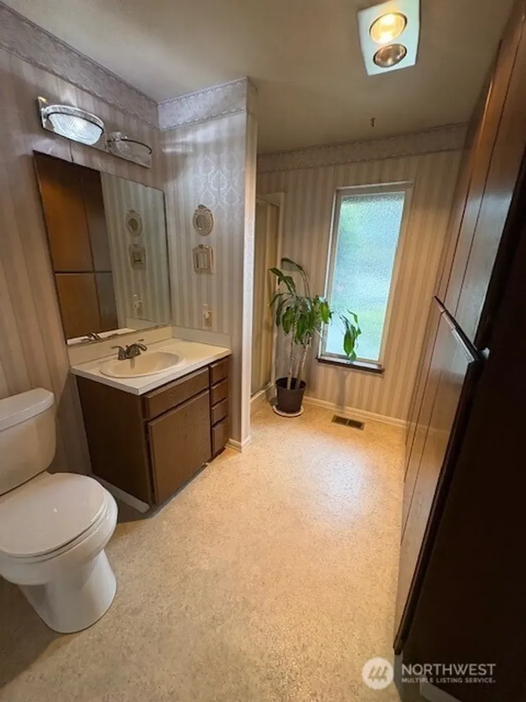 2540 Forest Ridge Drive SE Auburn WA 98002
