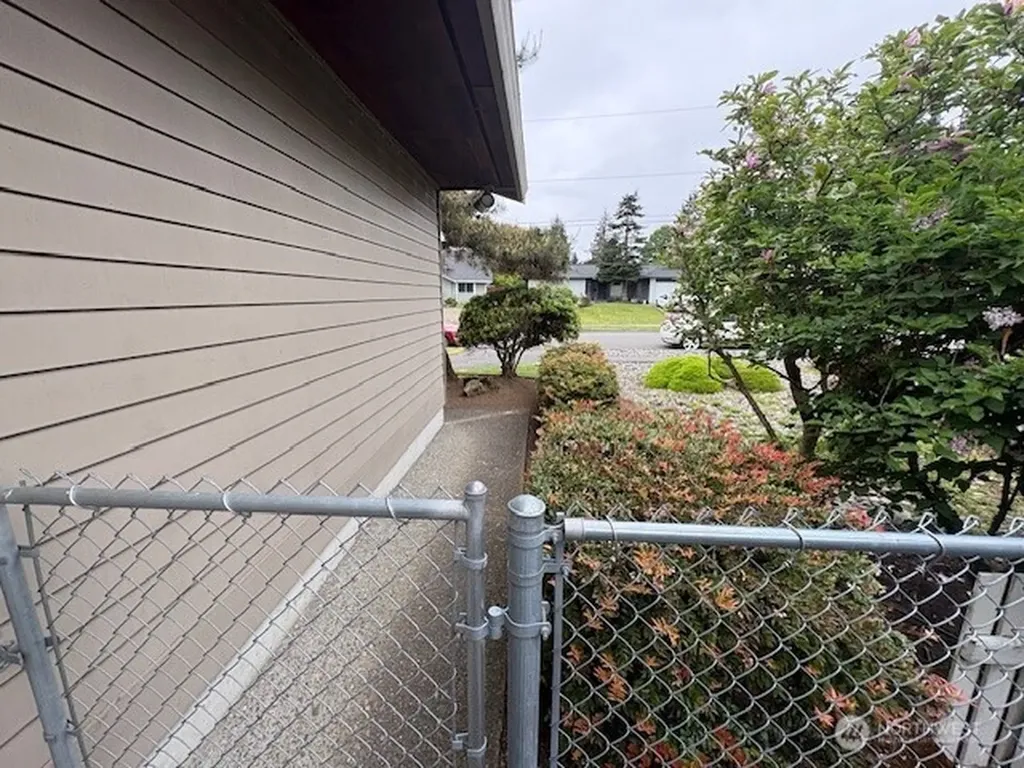 2540 Forest Ridge Drive SE Auburn WA 98002