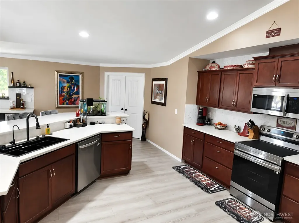 3652 Pennsylvania Street Longview WA 98632