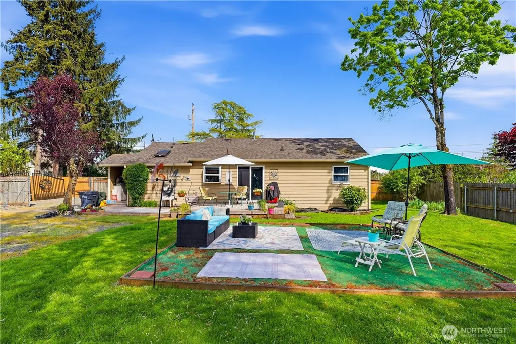 2016 E 63rd Avenue Fife WA 98424