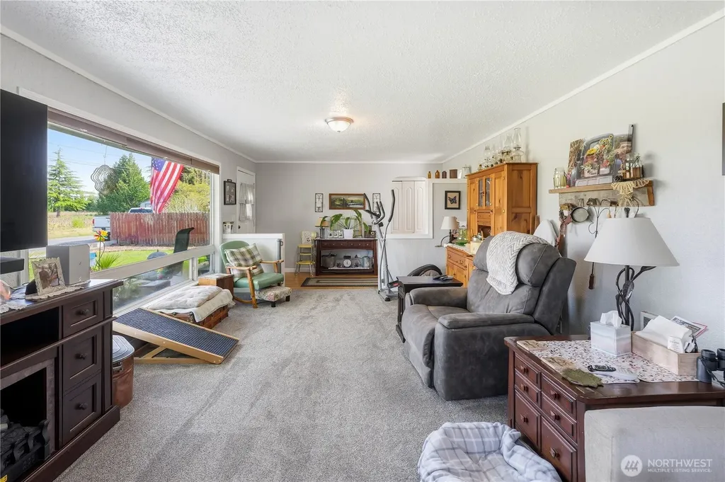 2016 E 63rd Avenue Fife WA 98424