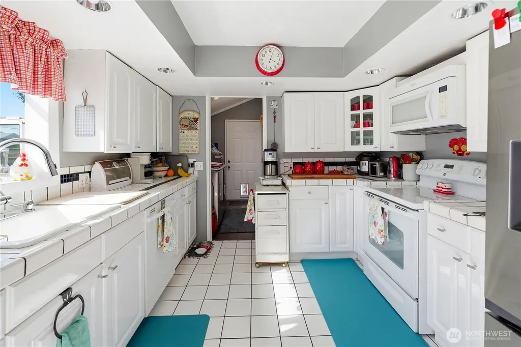 2016 E 63rd Avenue Fife WA 98424
