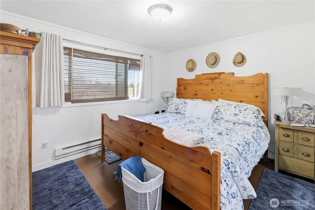 2016 E 63rd Avenue Fife WA 98424