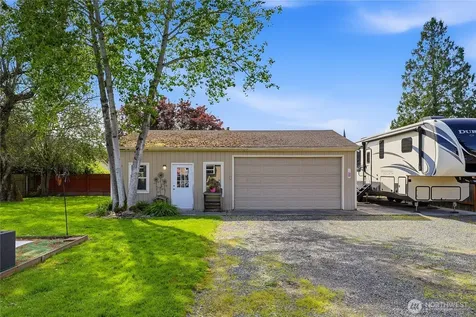 2016 E 63rd Avenue Fife WA 98424
