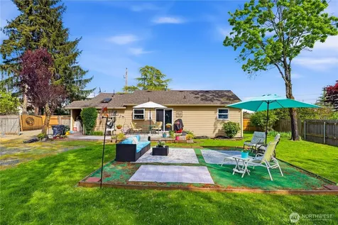 2016 E 63rd Avenue Fife WA 98424