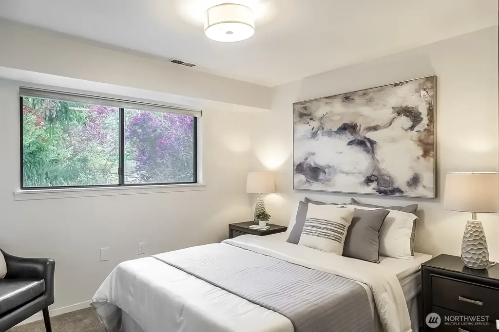 912 NE 115th Street Seattle WA 98125