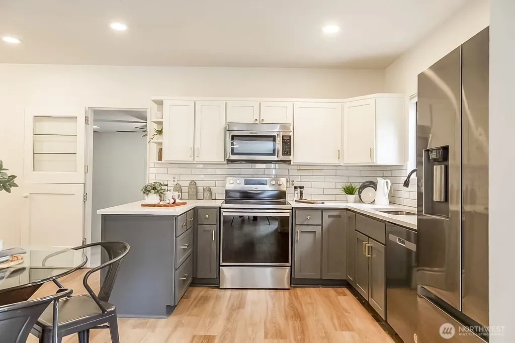 912 NE 115th Street Seattle WA 98125