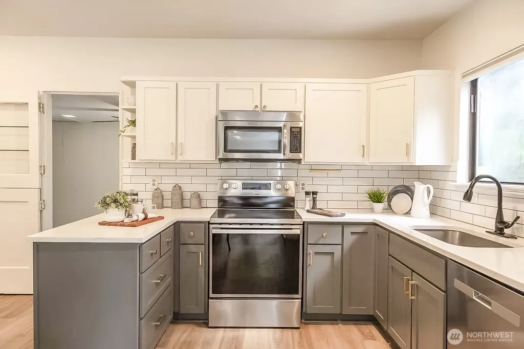912 NE 115th Street Seattle WA 98125