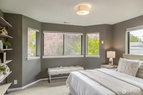 912 NE 115th Street Seattle WA 98125