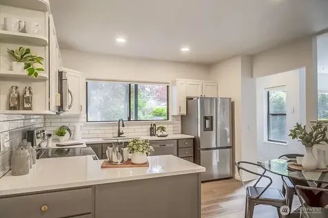 912 NE 115th Street Seattle WA 98125