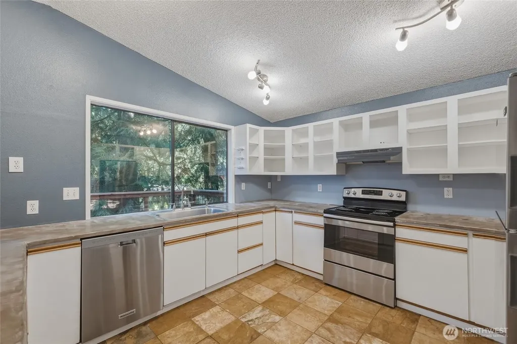 405 Sudden Valley Drive Bellingham WA 98229