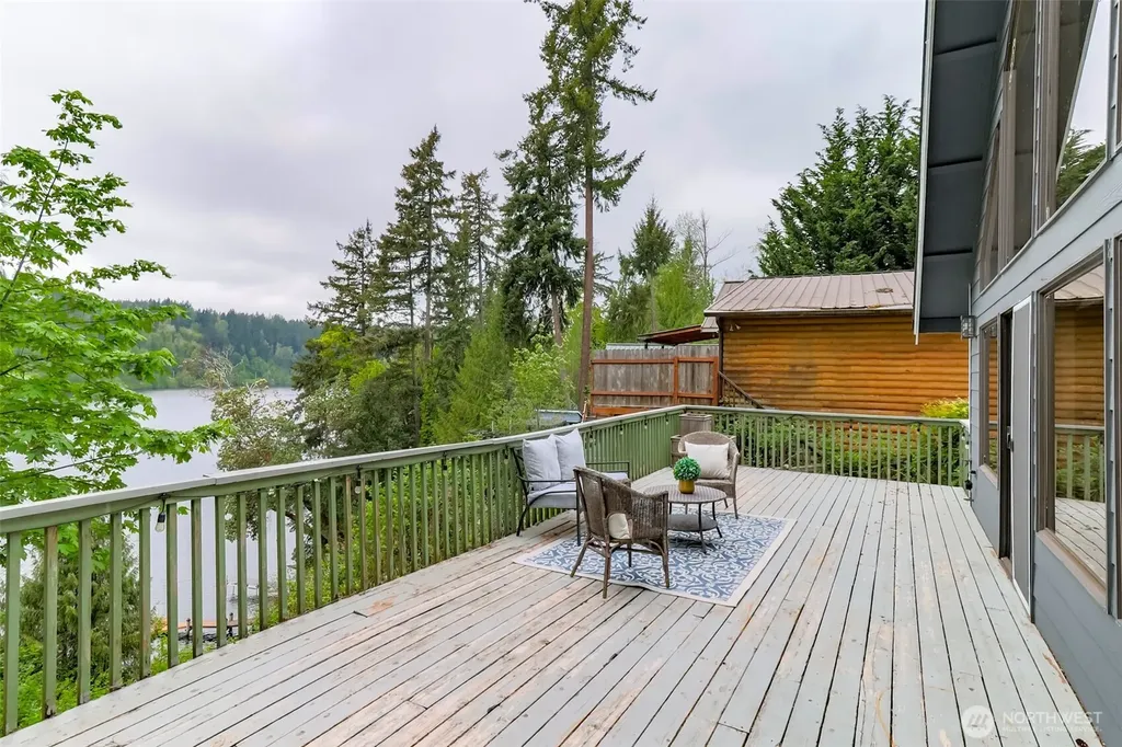 40420 Ski Park Rd E Eatonville WA 98328