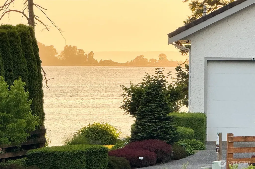 2290 Seaside Drive Blaine WA 98230