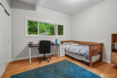 2646 109 Place NE Bellevue WA 98004