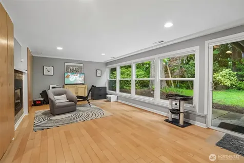 2646 109 Place NE Bellevue WA 98004