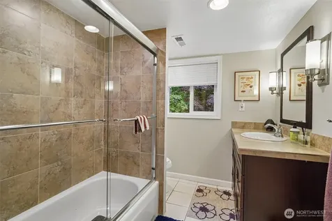 2646 109 Place NE Bellevue WA 98004