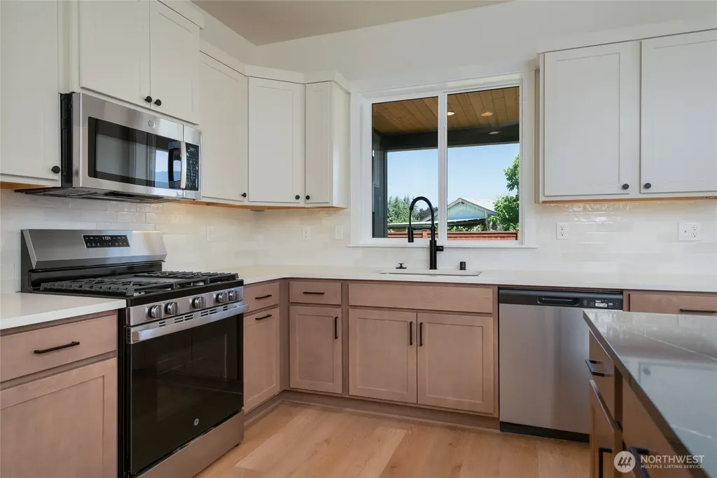 708 Legacy Way Sedro Woolley WA 98284