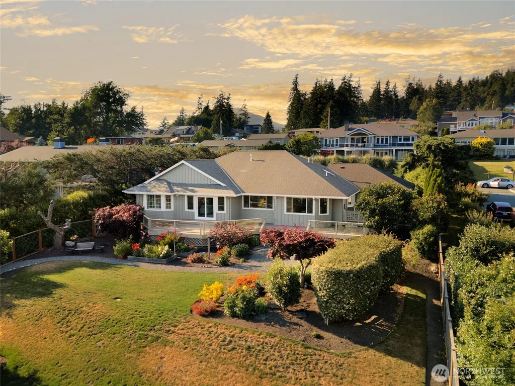 6404 Warren Street Anacortes WA 98221